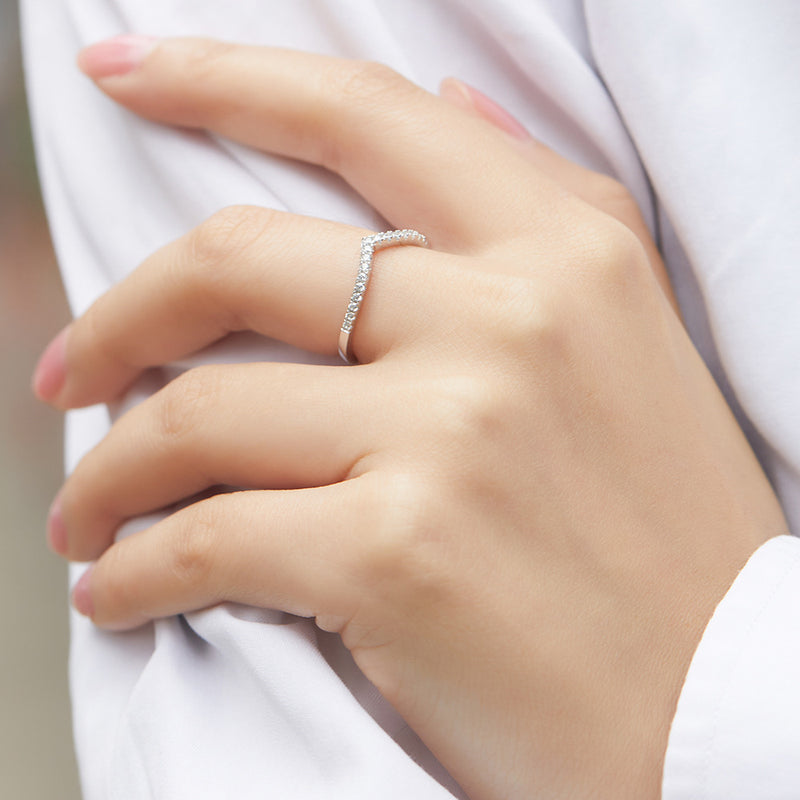 Women's Simple Silver Fashion V-shaped Ring